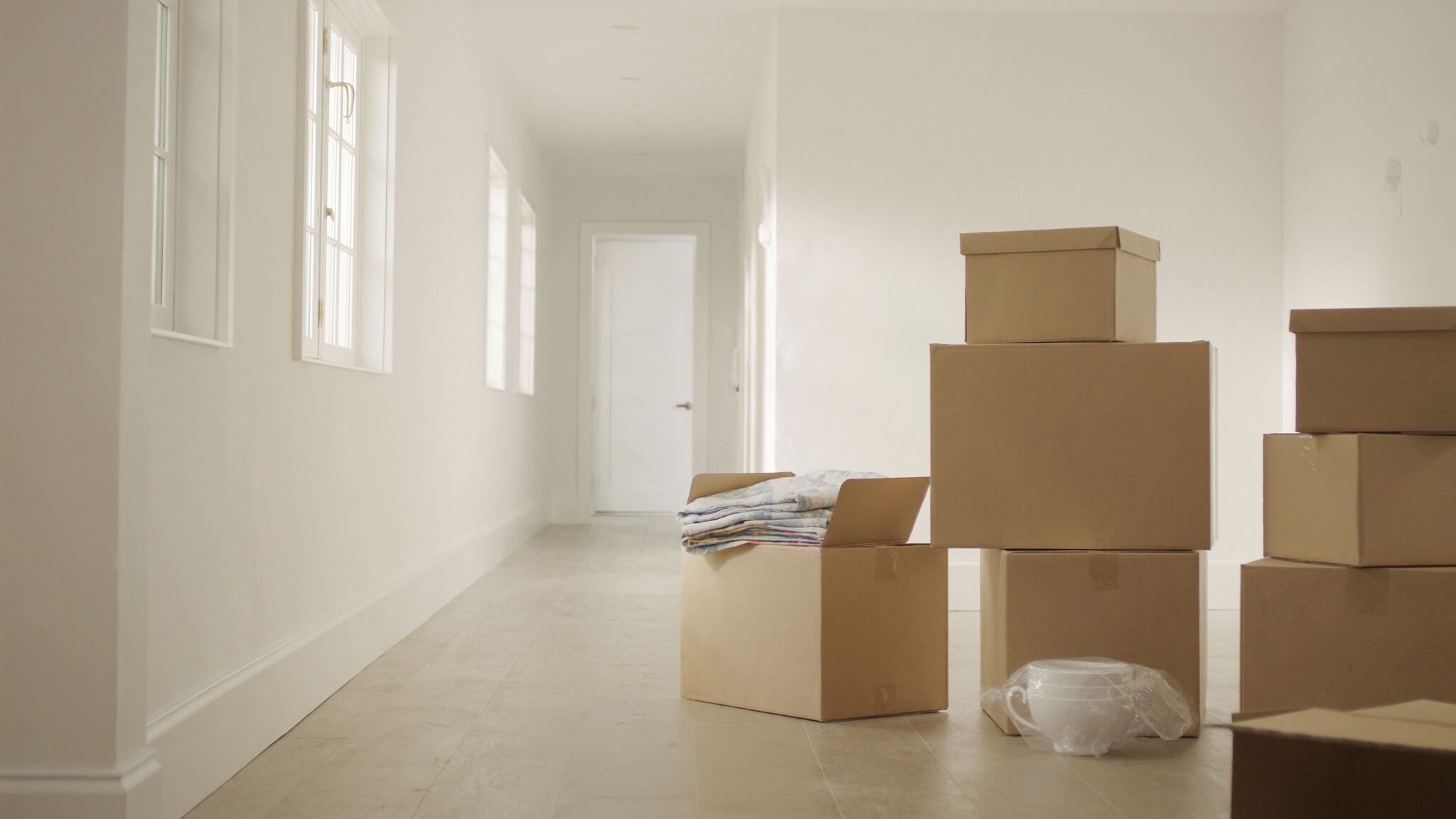 Downsizing and moving assistance services